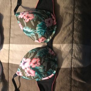 Victoria Secret Bra!